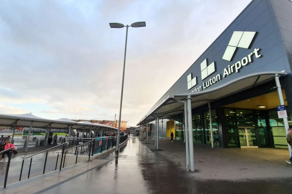 Luton Airport Transfers London